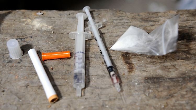 Die USA haben ein massives Problem mit synthetischen Opioiden wie Heroin.