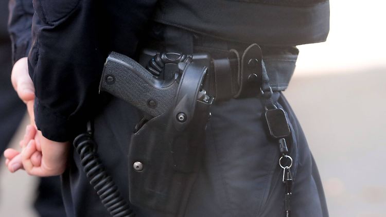 Die Polizei rückte zunächst nur wegen einer Ruhestörung aus.