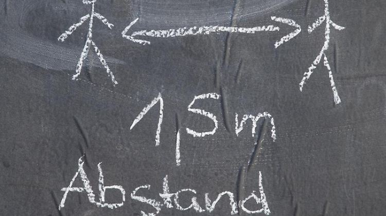 Je nach Bundesland gibt es Ausnahmen bei den Abstandsregeln.
