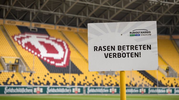 "Saison der Ungerechtigkeiten": Dynamo Dresden ist ab Samstag wieder auf dem Rasen zurück.