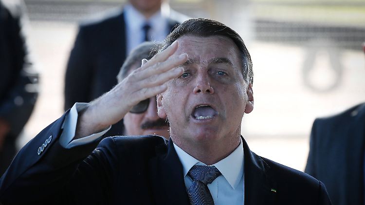 Gegen den brasilianischen Präsidenten Bolsonaro ermittelt das Oberste Gericht des Landes.