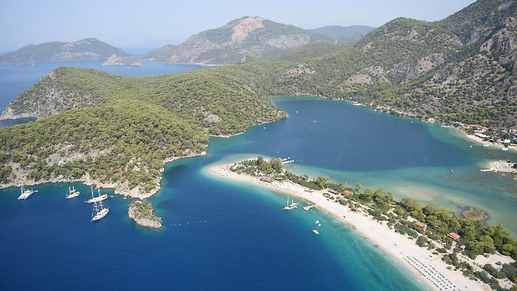Urlauber sollten im Hinterkopf haben, dass sich die Lage jederzeit wieder ändern kann - auch in der Türkei.