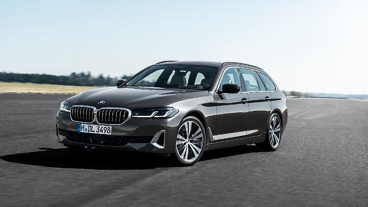 Schlanke Scheinwerfer, größere BMW-Niere: Das sind die Merkmale der neuen 5er-Reihe an der Front.