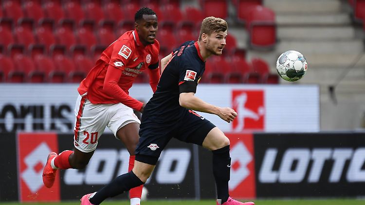 Den Ball fest im Visier: Timo Werner tat Mainz 05 gleich dreifach weh.