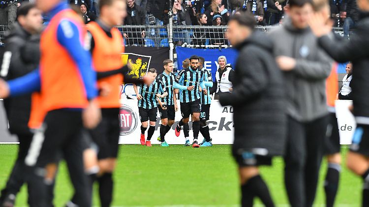 Der SV Waldhof steht nach 27 von 38 Spieltagen auf Platz zwei der 3. Liga.