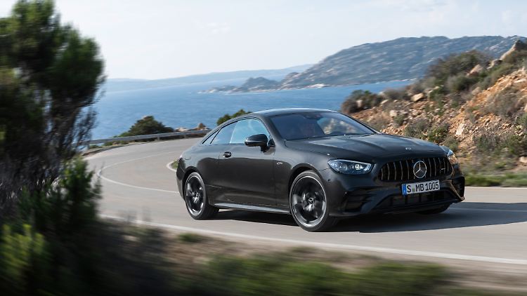Das Leistungsende bei den E-Klasse Coupés und Cabrios bildet nach wie vor der Mercedes-AMG E 53.