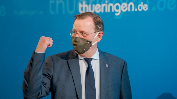 Mit seinem Vorstoß, im Juni den Corona-Lockdown zu beenden, sorgt Bodo Ramelow aktuell für eine hitzige Debatte.