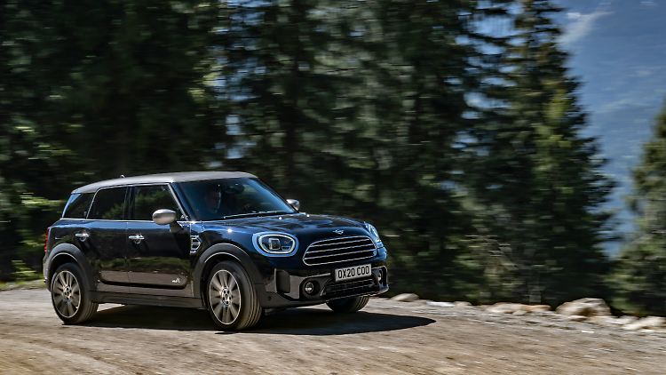 Sanft sind die Retuschen beim größten Mini, dem Countryman, ausgefallen.