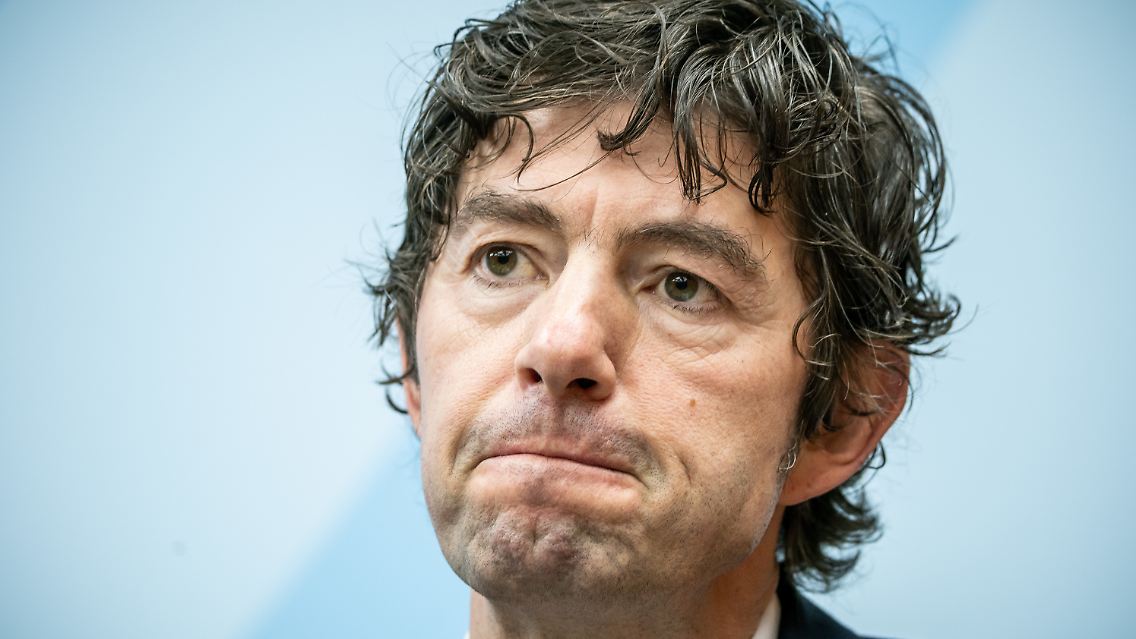 Wenn wir nicht alle Alarmsensoren anschalten, haben wir bald ein Problem: Charité-Virologe Drosten ist nicht entspannt.