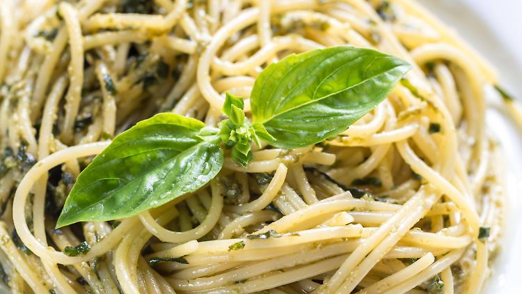 Geschmack in Ordnung - Inhaltsstoffe oft nicht: Pesto im Öko-Test.