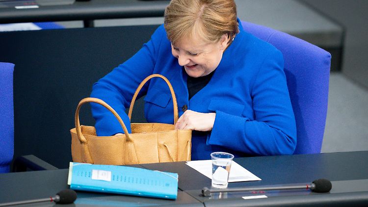 In der Corona-Krise stecken Kanzlerin Merkel und die Union alle anderen Parteien in die Tasche.