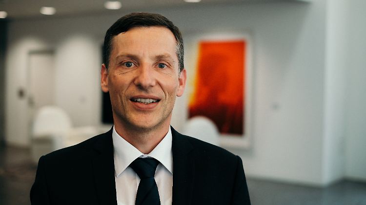 Thomas Rappold ist seit über zehn Jahren erfolgreicher Unternehmer einer Internet-Beratungs-und Beteiligungsgesellschaft.