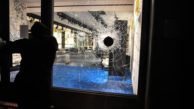 Friedliche Proteste nach dem Tod von George Floyd schlugen vielerorts in Gewalt um.