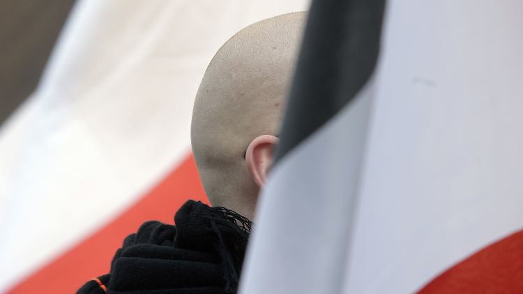 Fast 15.000 gewaltbereite Rechtsextreme soll es in Deutschland geben.