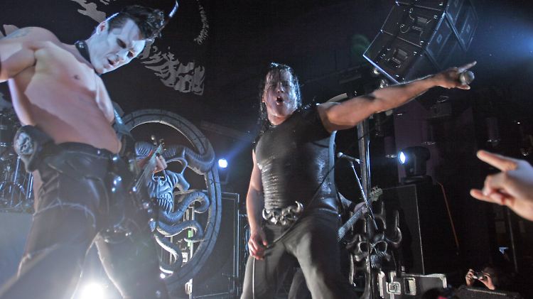 Die Misfits erlebten zahlreiche Umbesetzungen - seit 2002 ist Gründungsmitglied Jerry Only (l.) wieder mit von der Partie, seit 2016 auch Originalsänger Glenn Danzig.