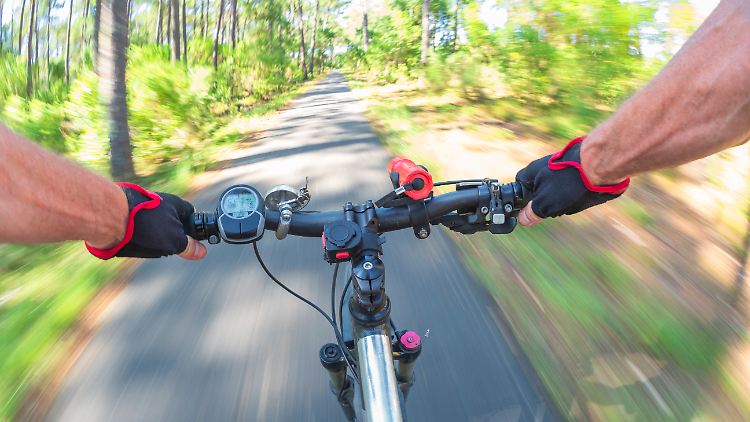 Obwohl frisierte Pedelecs im Straßenverkehr verboten sind, ist der Verkauf von Tuning-Artikeln im Internet erlaubt..