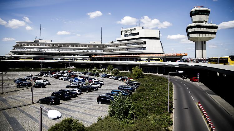 Die Schließung des Flughafens Tegel Mitte Juni ist vom Tisch.