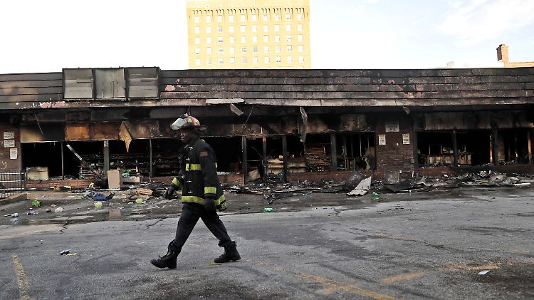 In den vergangenen Nächten hatt sich die Lage in St. Louis zugespitzt.