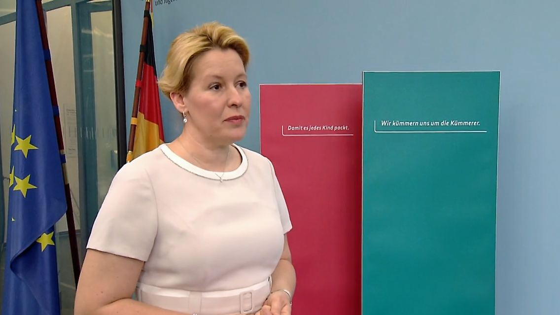 giffey-schulschließung.jpg