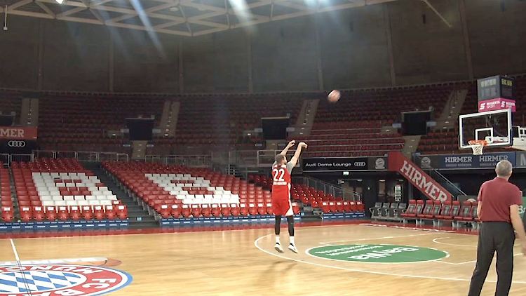 Danilo Barthel FC Bayern Basketball.JPG