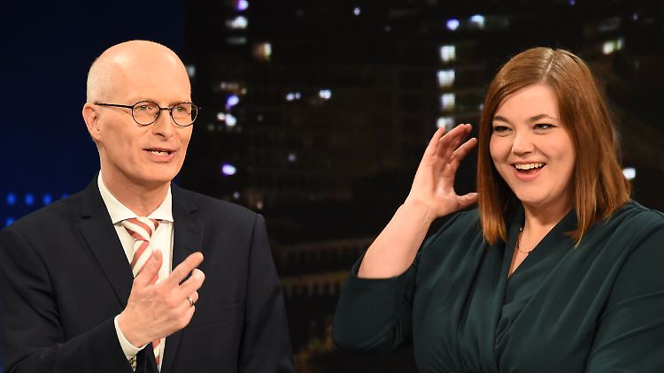 Der alte und - voraussichtlich - neue Erste Bürgermeister Peter Tschentscher von der SPD und Wissenschaftssenatorin Katharina Fegebank von den Grünen im Februar.