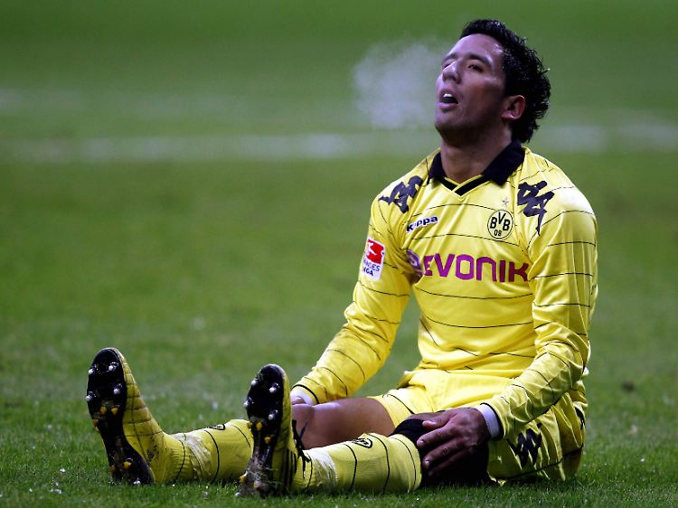 Lucas Barrios hatte in der 86. Minute die BVB-Führung auf dem Fuß, scheiterte aber an der Latte. Im Gegenzug traf Frankfurt.