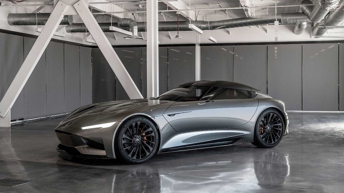 Doch das sind noch längst nicht alle Neuankündigungen: Karma Automotive aus den USA verfolgt gleich mehrere E-Sportwagen-Projekte. Zum Beispiel den SC2.