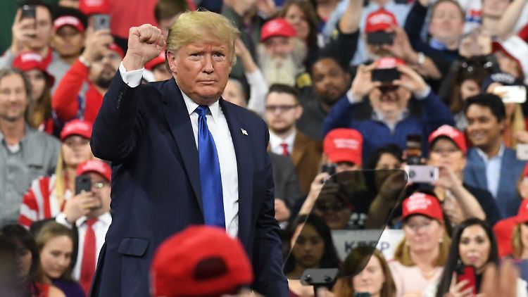 Die Auftritte vor seinen Anhängern zählen zu Trumps Markenzeichen.