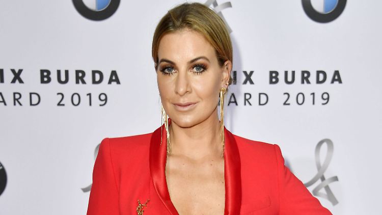 Charlotte Würdigs neuer Hintern kommt bei ihren Fans äußerst gut an.