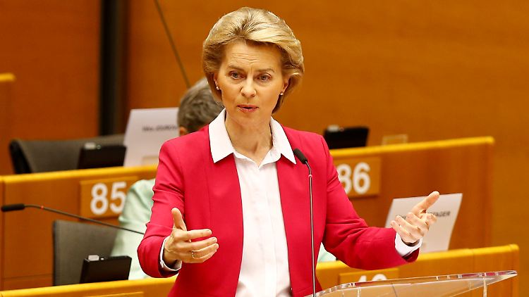 Die ehemalige Verteidigungsministerin Ursula von der Leyen musste sich einem Untersuchungsausschuss stellen.