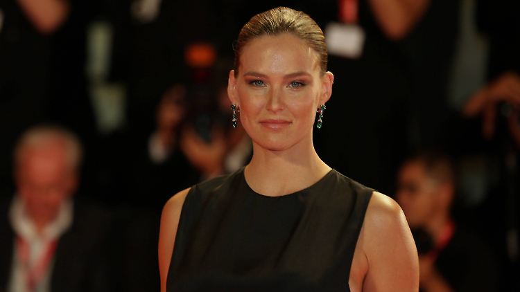 Muss wegen Steuerbetrugs mehr als eine Million Euro zahlen: Model und Ex-Freundin von Leonardo di Caprio, Bar Refaeli.