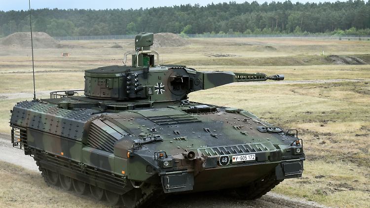 Der Generalinspekteur erwartet für den Schützenpanzer Puma schon bald "einen wahrnehmbaren Anstieg der materiellen Einsatzbereitschaft".