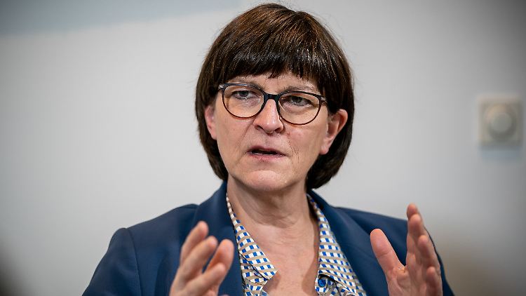 Fällt mit ihrer Meinung auch in der eigenen Partei durch: Saskia Esken.
