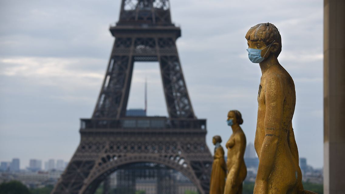 Der Eiffelturm ist bald wieder zugänglich - allerdings nur mit Maske.