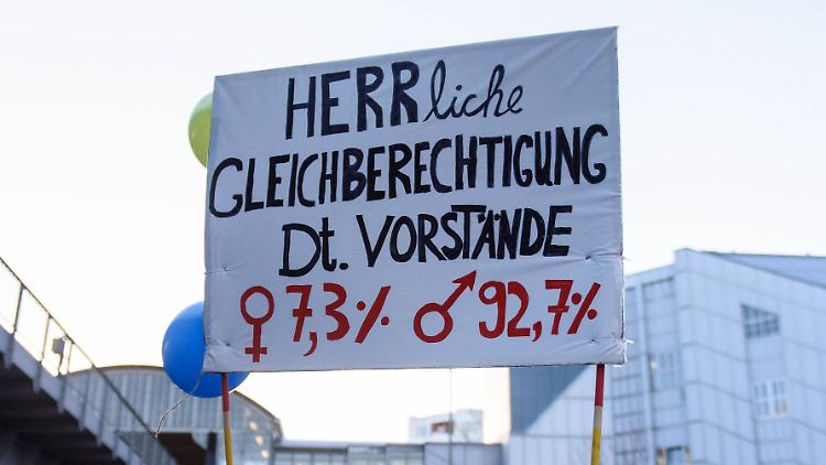 Die Forderung nach mehr Frauen in Führungspositionen gibt es nicht erst seit gestern: hier eine Demo vom 8. März 2019.