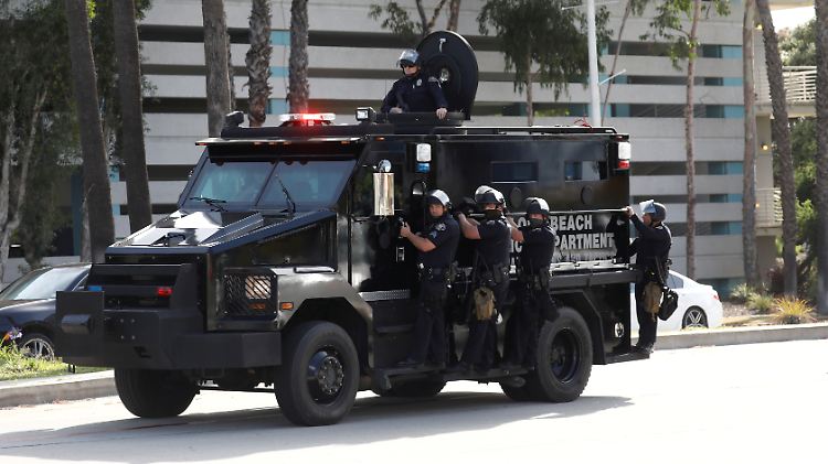 Viele Städte in den USA geben erhebliche Summen für Polizisten und Ausrüstung aus.