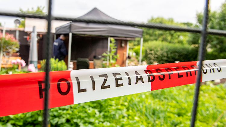 In dieser Gartenlaube in Münster sollen Ende April vier Männer zwei Jungen missbraucht haben.