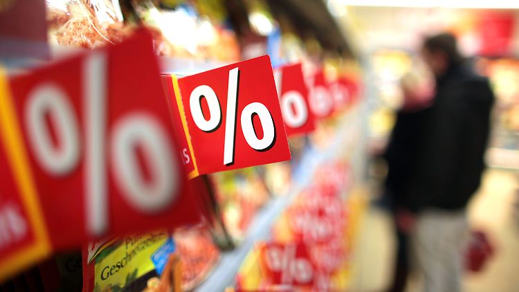 Ab 1. Juli sinkt die Mehrwertsteuer von 19 auf 16 Prozent.