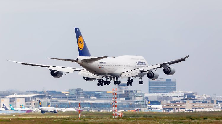 Die Lufthansa leidet sehr unter der Corona-Pandemie.