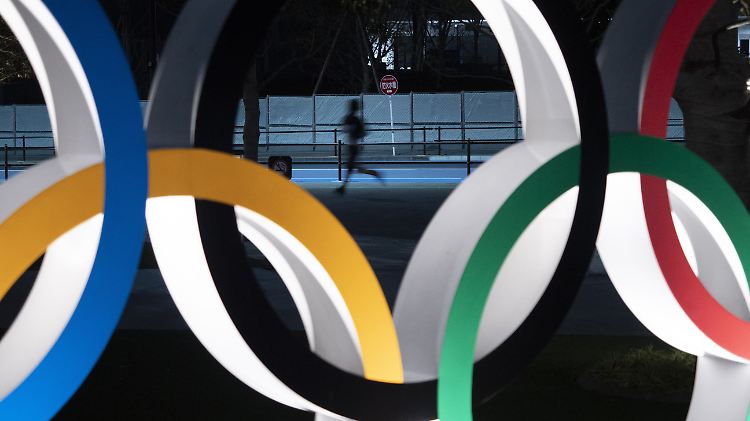"Es ist Zeit für Veränderungen. Jedem Athleten muss es erlaubt sein, seine Plattformen, Gesten oder die Stimme einzusetzen", schrieb die IOC in einem Statement.