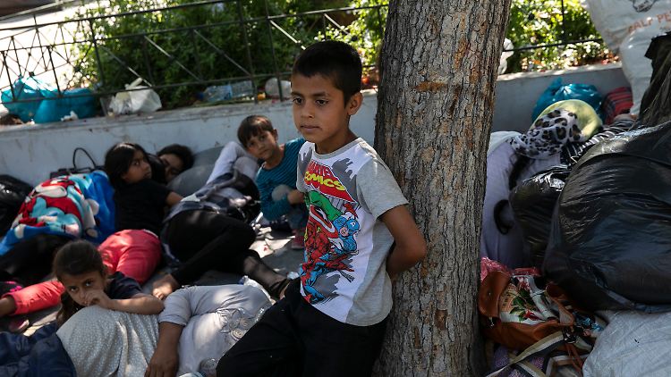 Das Land Berlin will 300 Flüchtlinge aus den Lagern holen.