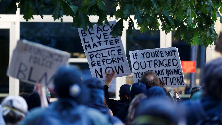 Die afrikanischen Staaten prangern auch "strukturellen Rassismus an".