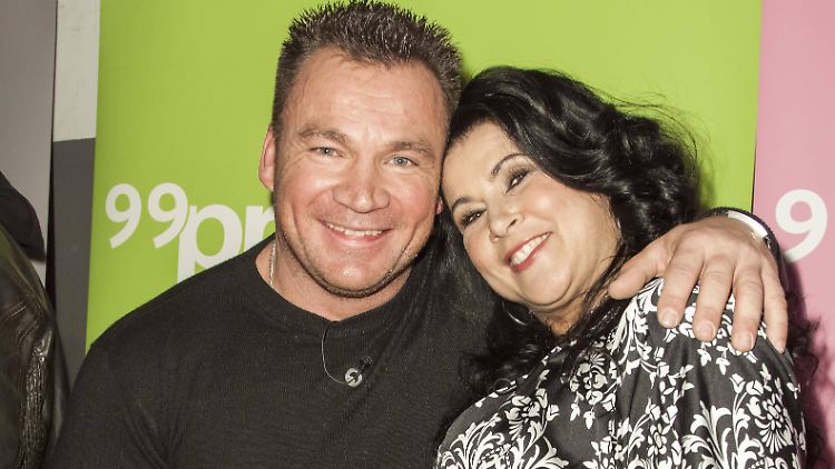 Rücken ins "Sommerhaus" nach: Iris und Peter Klein.