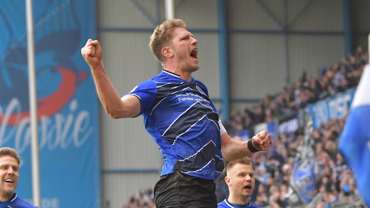 Fabian Klos ist nach einem langen Weg endlich in der Bundesliga angekommen.
