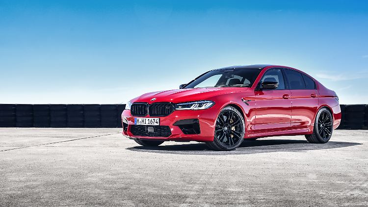 Mit leichten Retuschen geht der BMW M5 in die nächste Runde.