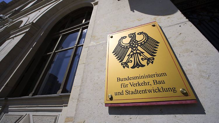 Augustus Intelligence war mit dem Bundesverkehrsministerium im Gespräch.
