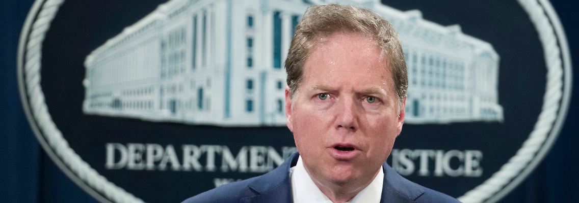 Geoffrey Berman stellt klar, dass er nicht vorhat, seinen Posten aufzugeben.
