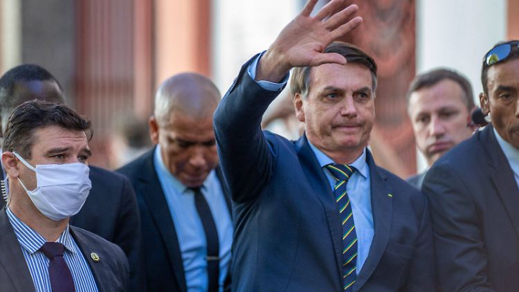 Der brasilianische Präsident Jair Bolsonaro hat aktuell einige Stellen zu besetzen.