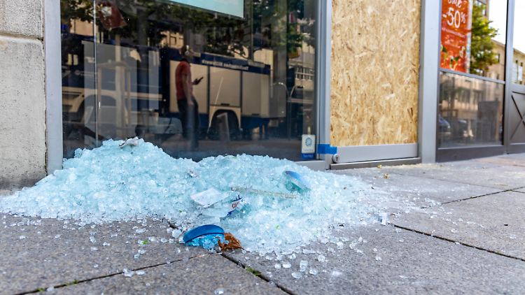 Die Randale in Stuttgart traf viele Geschäfte.