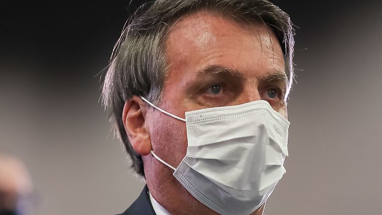 Ab sofort muss auch der Corona-Skeptiker Bolsonaro im öffentlichen Raum eine Maske tragen.